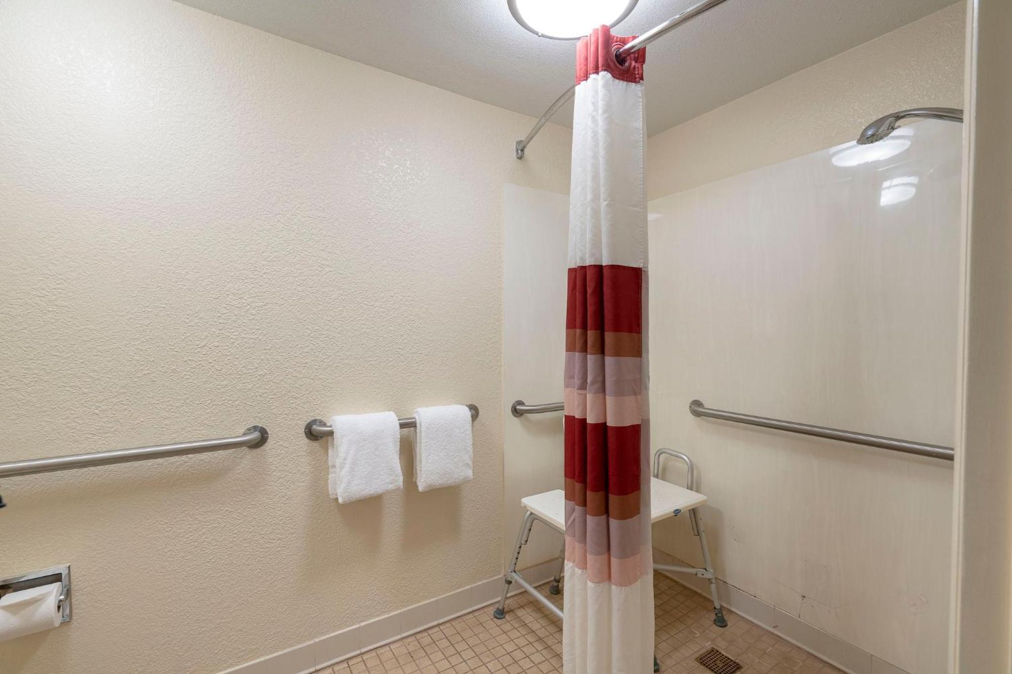 Red Roof Inn Elkhart Dış mekan fotoğraf