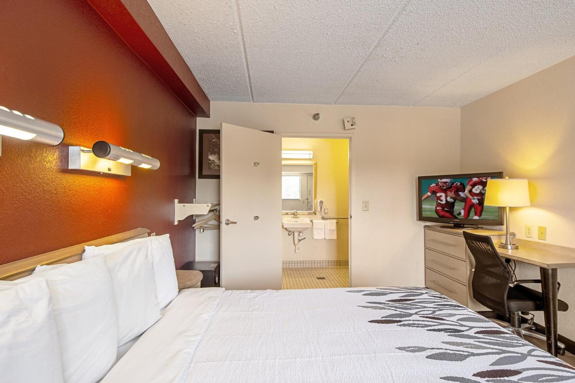 Red Roof Inn Elkhart Dış mekan fotoğraf