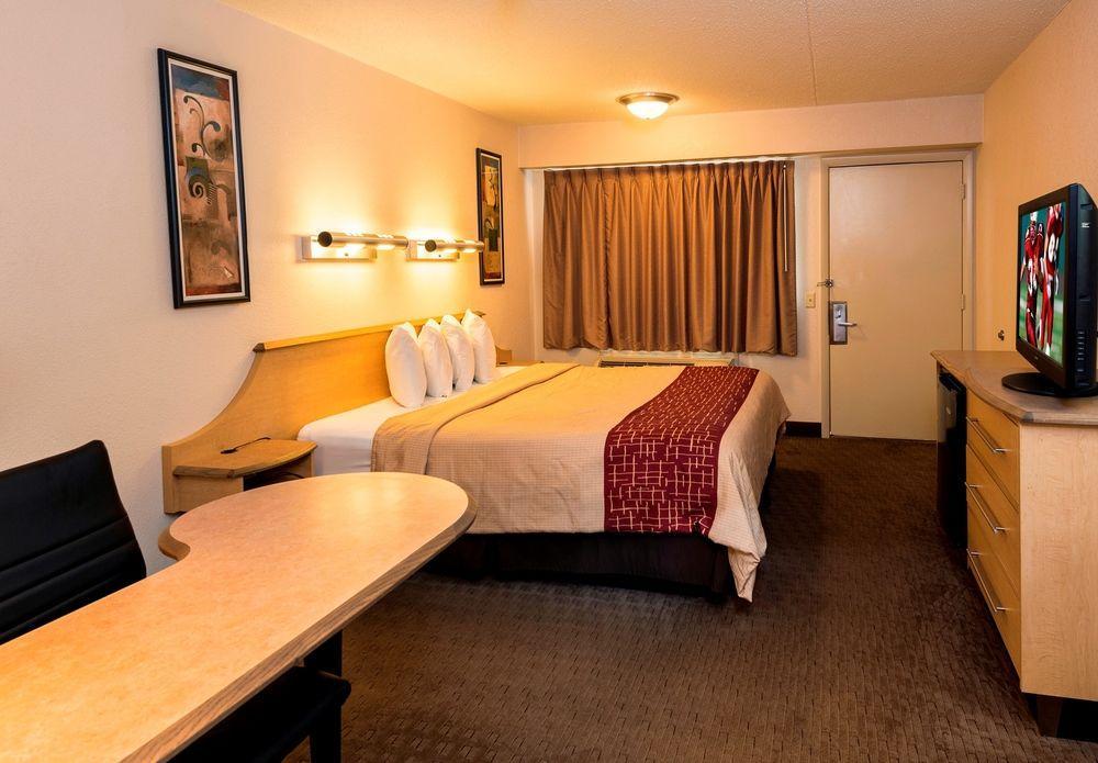 Red Roof Inn Elkhart Dış mekan fotoğraf