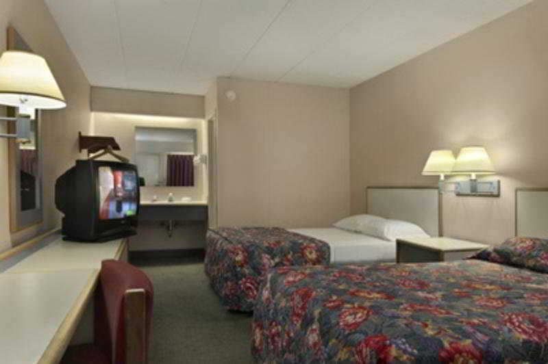 Red Roof Inn Elkhart Dış mekan fotoğraf